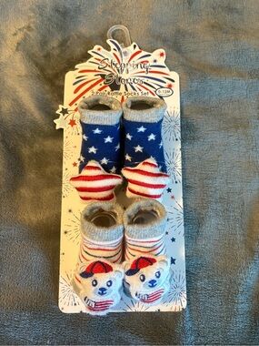 Stepping Stones Kids Red, White & Blue 2 Pair Rattle Socks Set Size 0-12M